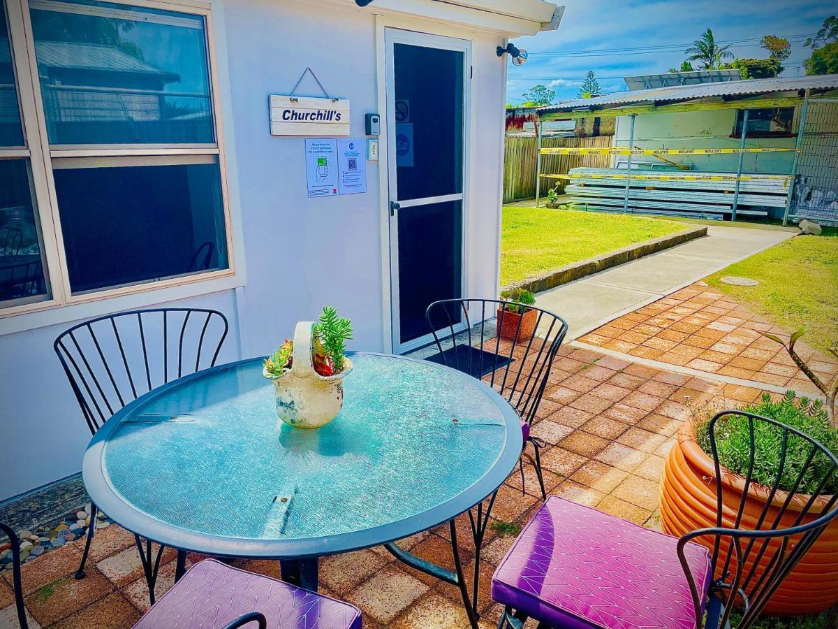 Churchill'S B&B Twin Spa Getaway Studio Swansea Exterior photo